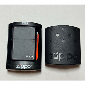 2004 Zippo Black and Red Lighter 218ZB Reg Black/Z BRDR - New